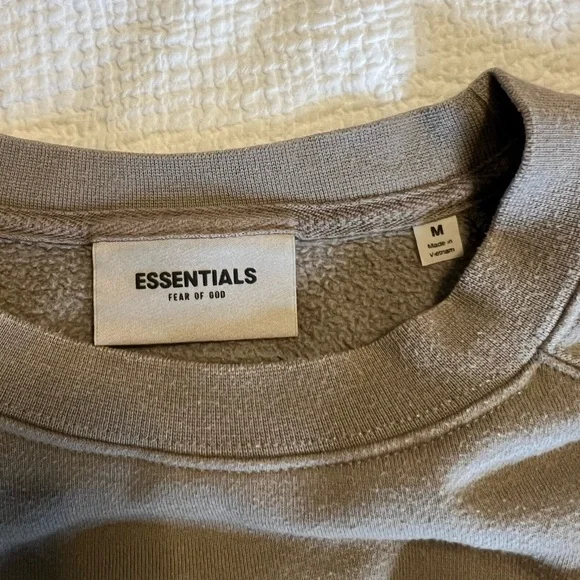 FOG Essentials Crewneck Sweatshirt - Picture 2 of 5
